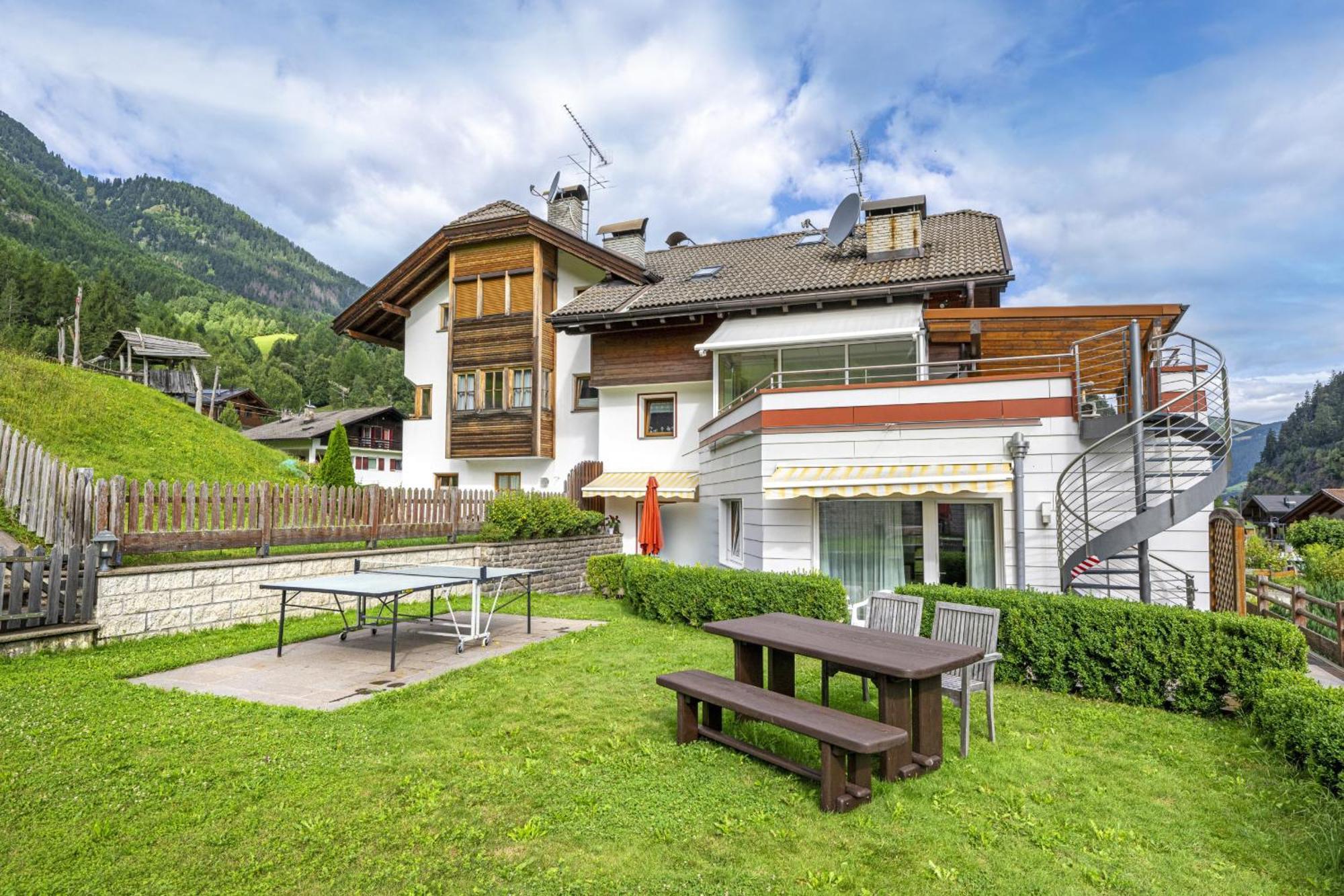 Apartments Mirandula Ortisei Exterior photo